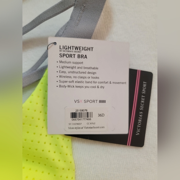 NWT Victoria's Secret VSX Lightweight Sport Bra - Picture 10 of 10